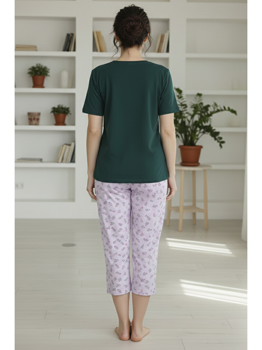 Yeşil Desenli Pamuklu Bisiklet Yaka Örme Kapri Pijama Takım-2