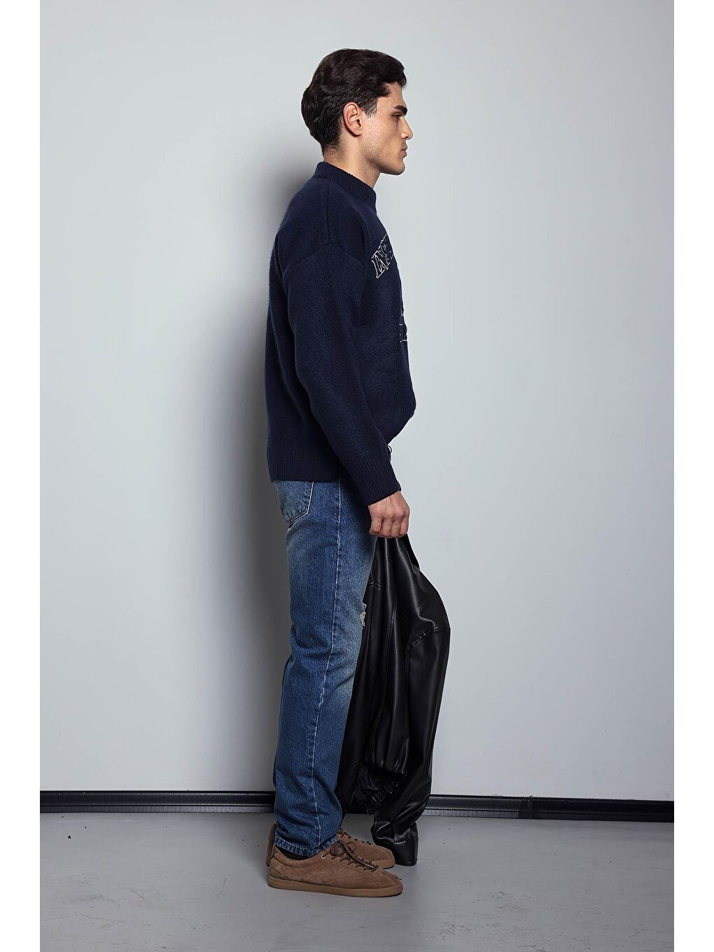 Erkek Oversize Bisiklet Yaka Nakışlı Triko Kazak Lacivert-10