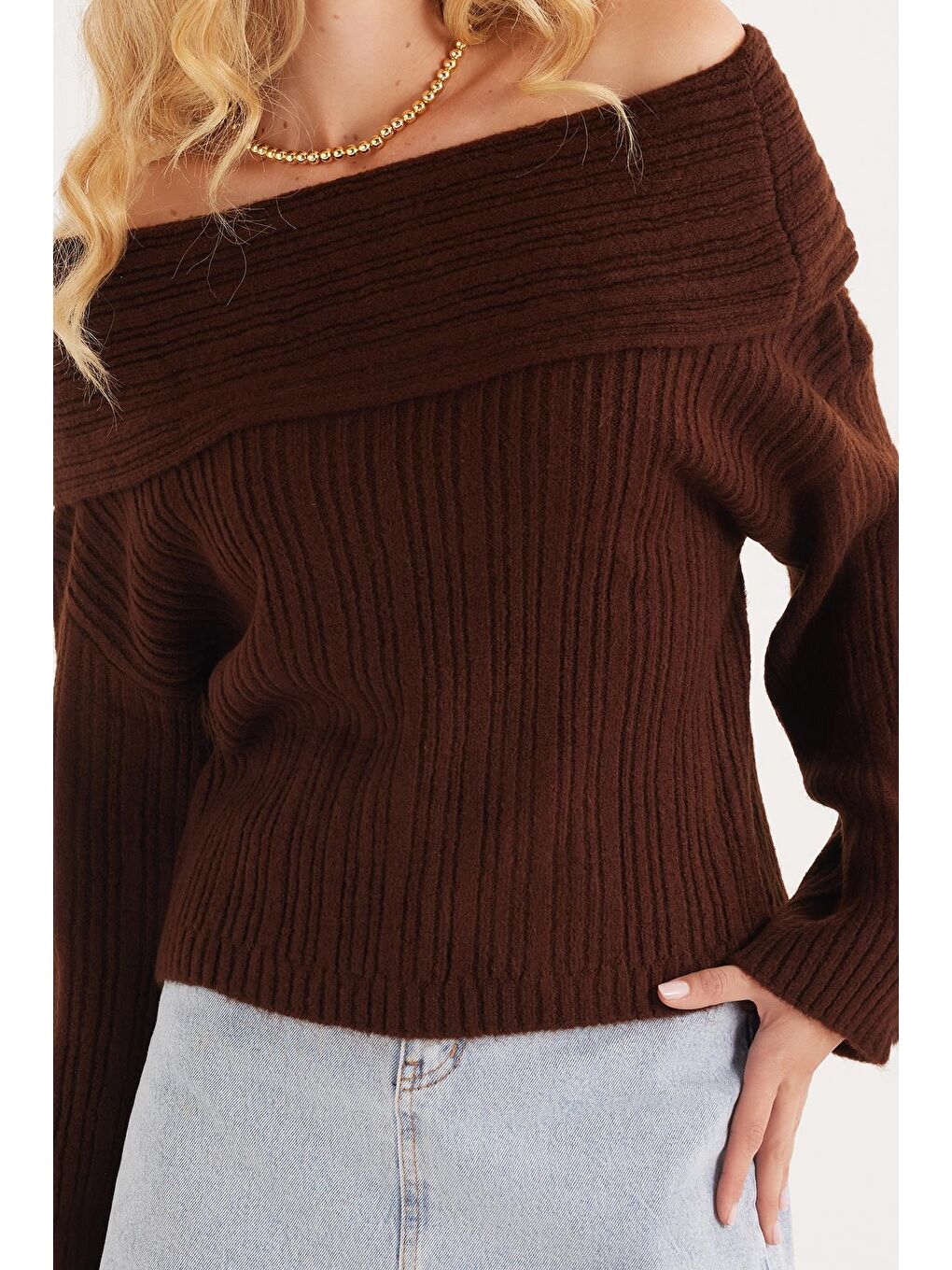 Kadın Regular Fit Klasik Kesim Uzun Kollu Omzu Açık Kahverengi Kazak-2