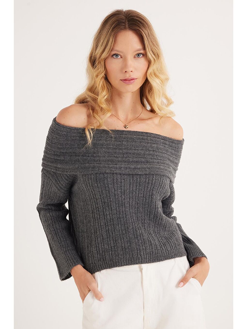 Kadın Regular Fit Klasik Kesim Uzun Kollu Omzu Açık Antrasit Kazak-3