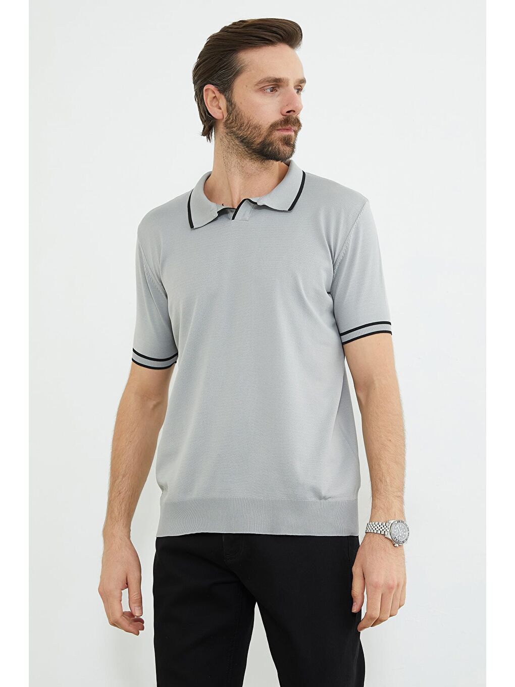 Gri Yaka Ve Kol Çizgili Apaş Yaka Triko Tişört-2