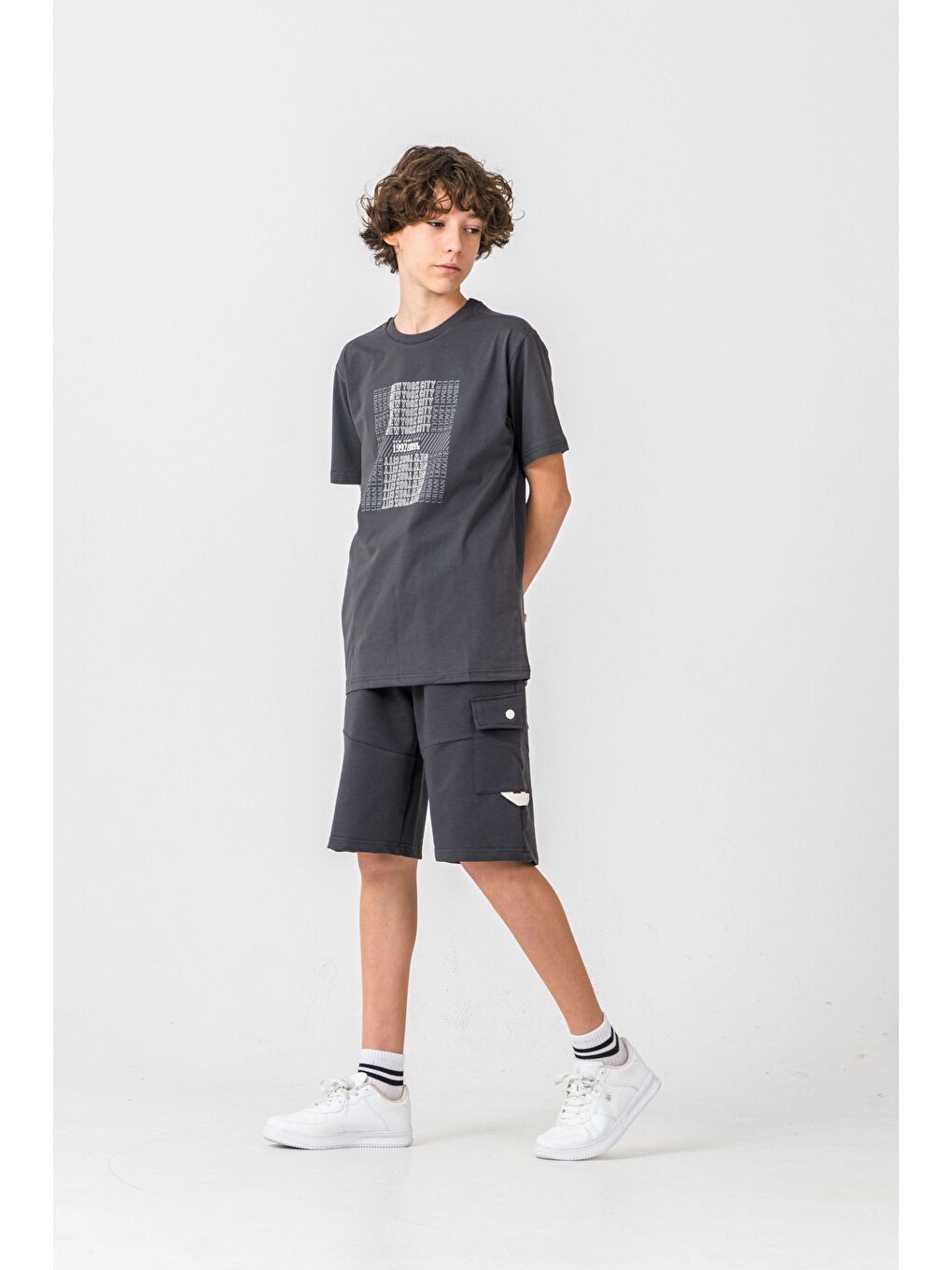 Gri New York City Urban 1992 League Baskılı Kargo Cepli Erkek Çocuk Şort - Tişört Takımı-2