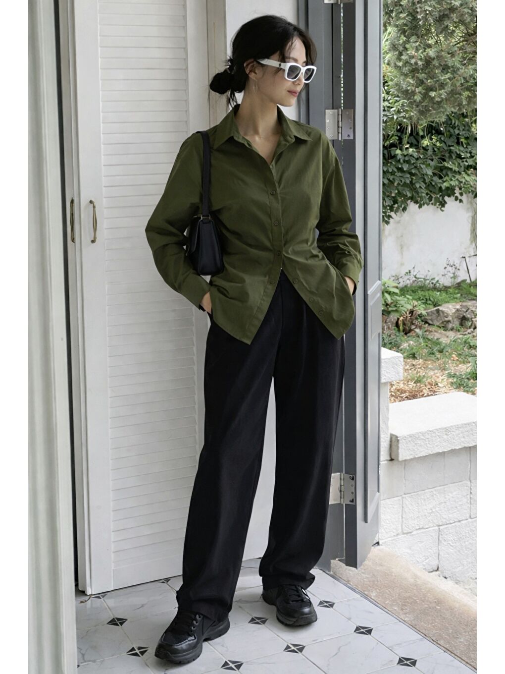 Haki Kadın Yan Büzgü Detaylı Gömlek Elastanlı Pamuklu Uzun Kollu Gömlek-2