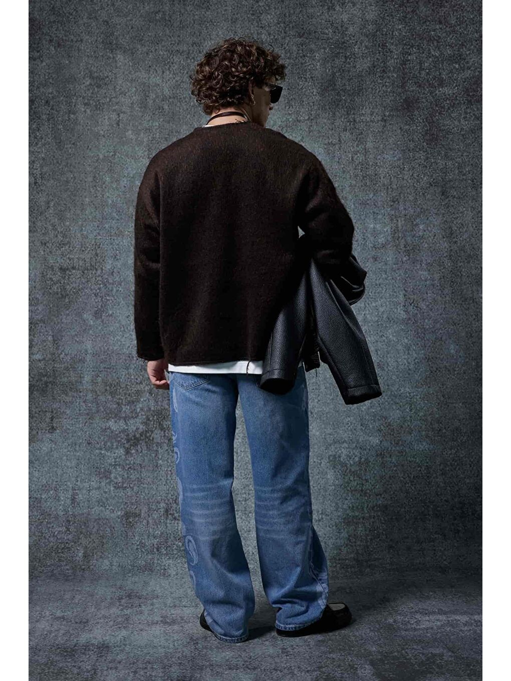 Erkek Dokulu Oversize Kazak Kahverengi-6