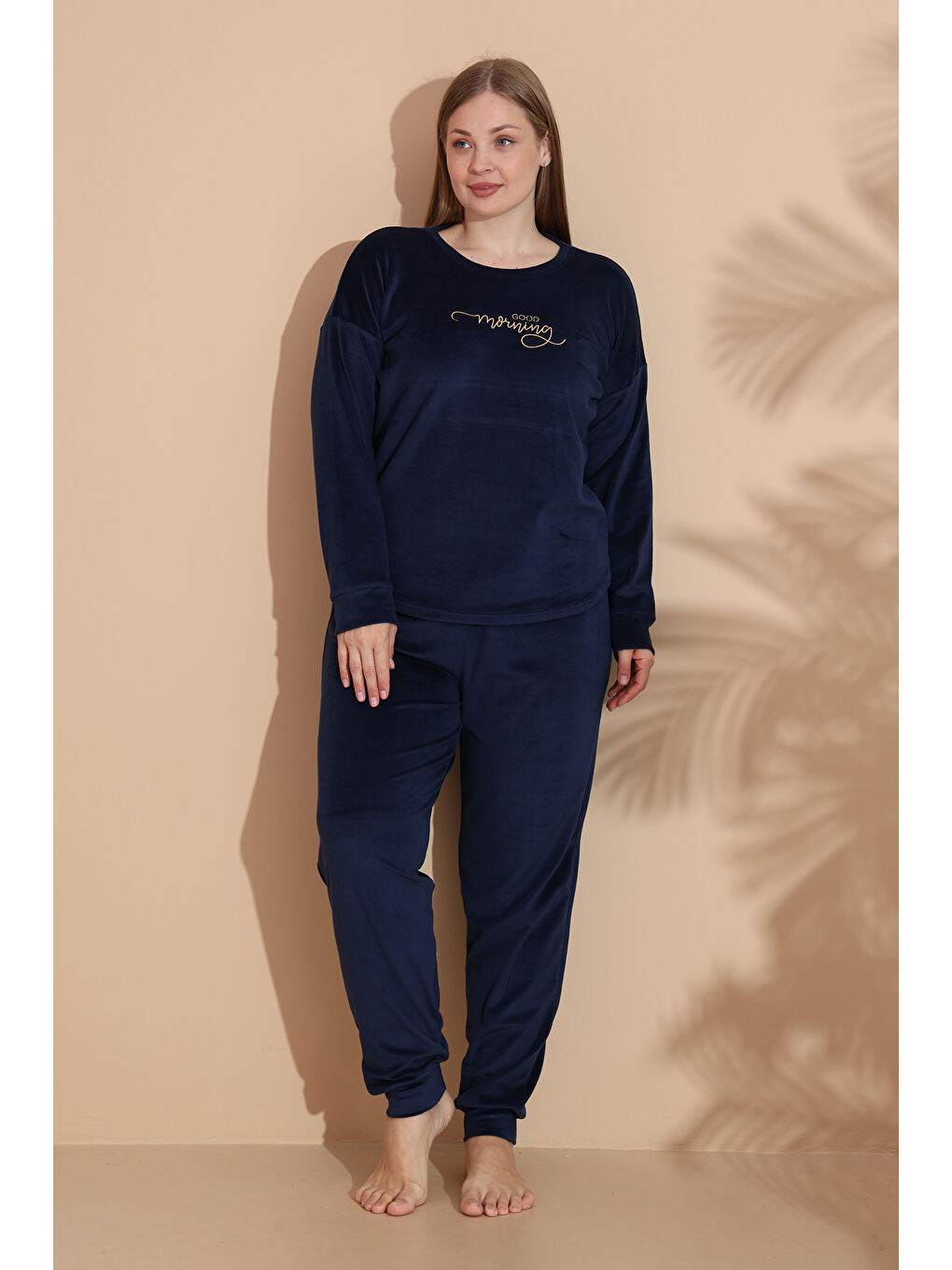 Büyük Beden Kadın Kadife Pijama Takımı 25396 Lacivert-2