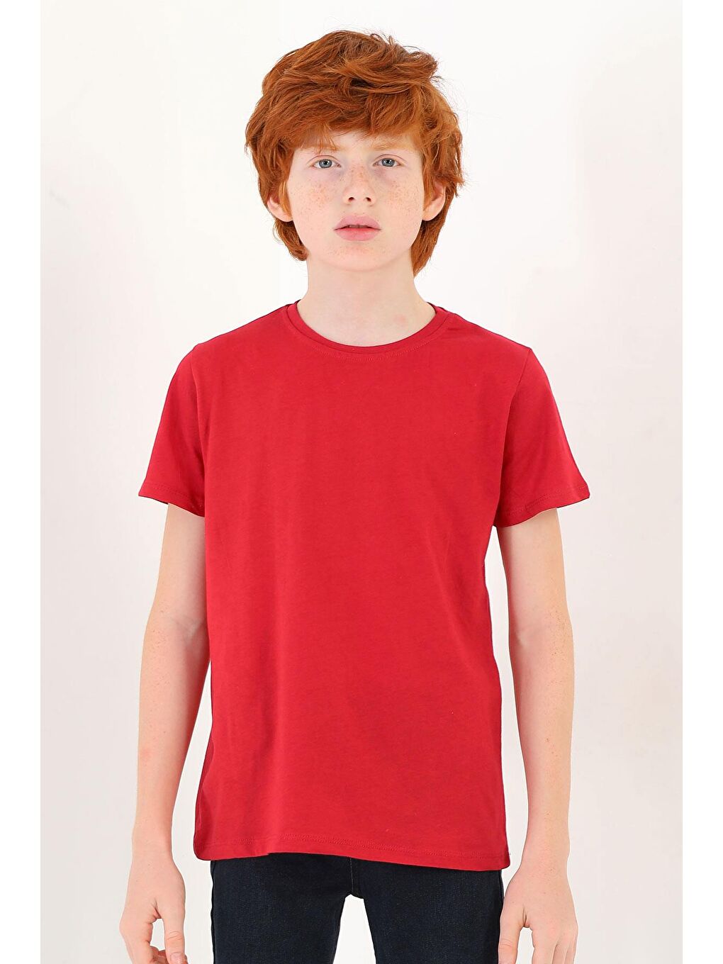 Bisiklet Yaka Kırmızı Renk Erkek Çocuk Tshirt-1