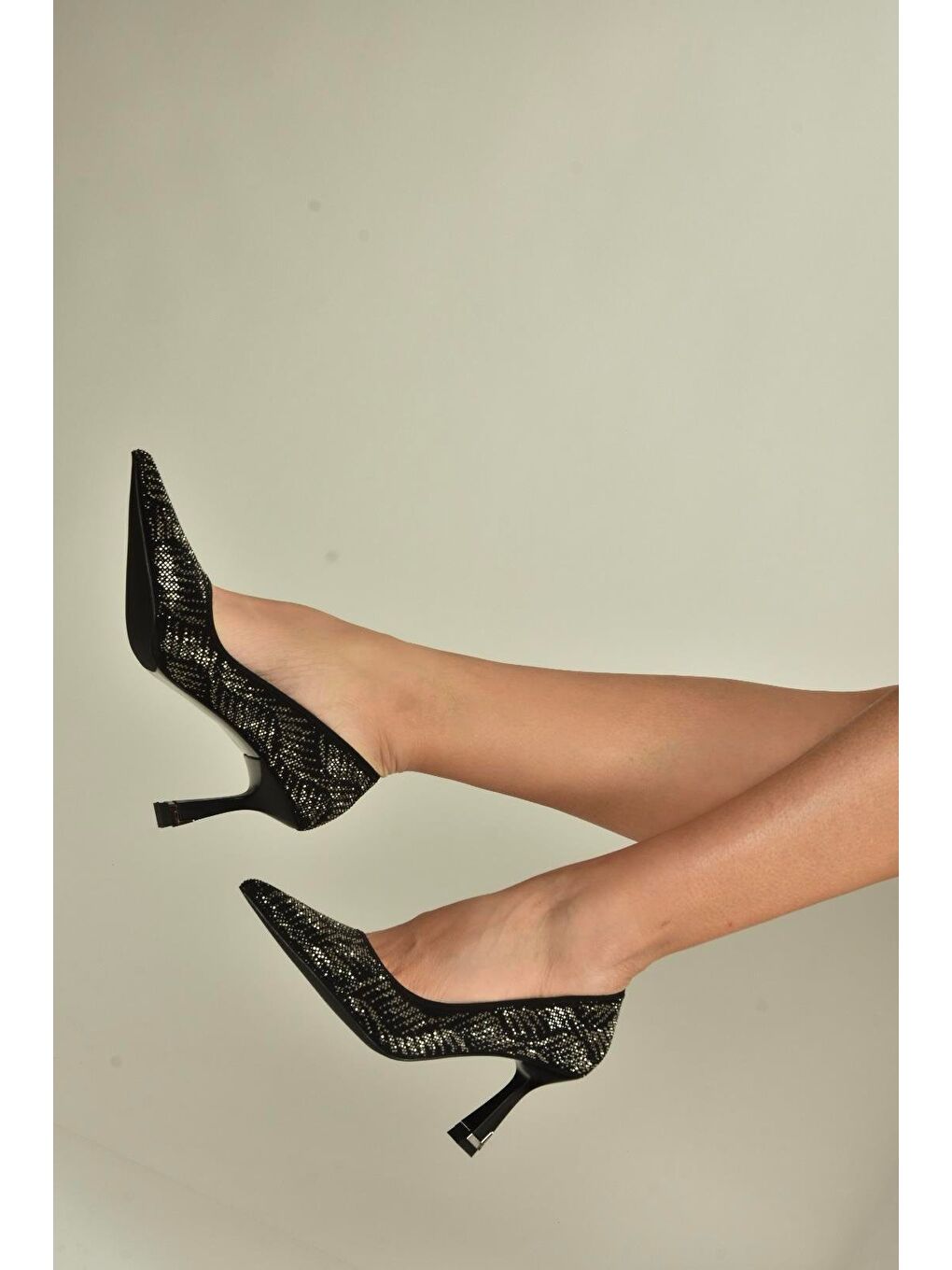 Siyah Kadın Topuklu Ayakkabı V820177009-3