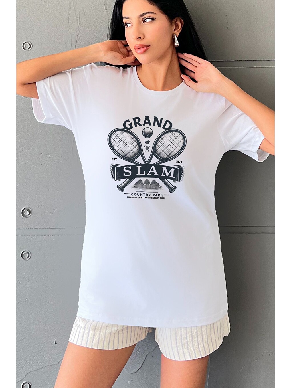 Beyaz Grand Slam Baskılı Yapay Zeka Tasarımı Ekolojik Penye Oversize %100 Pamuk Kadın Tişört @BlahxAi