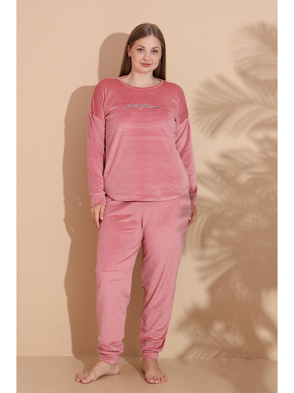 Büyük Beden Kadın Kadife Pijama Takımı 25396 Pembe-3