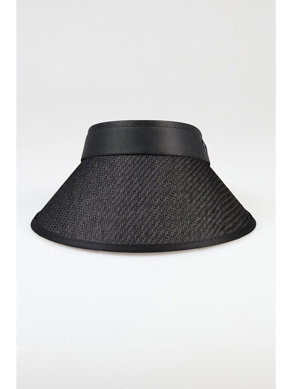 Siyah G Harf Armalı Siperli Şapka-1