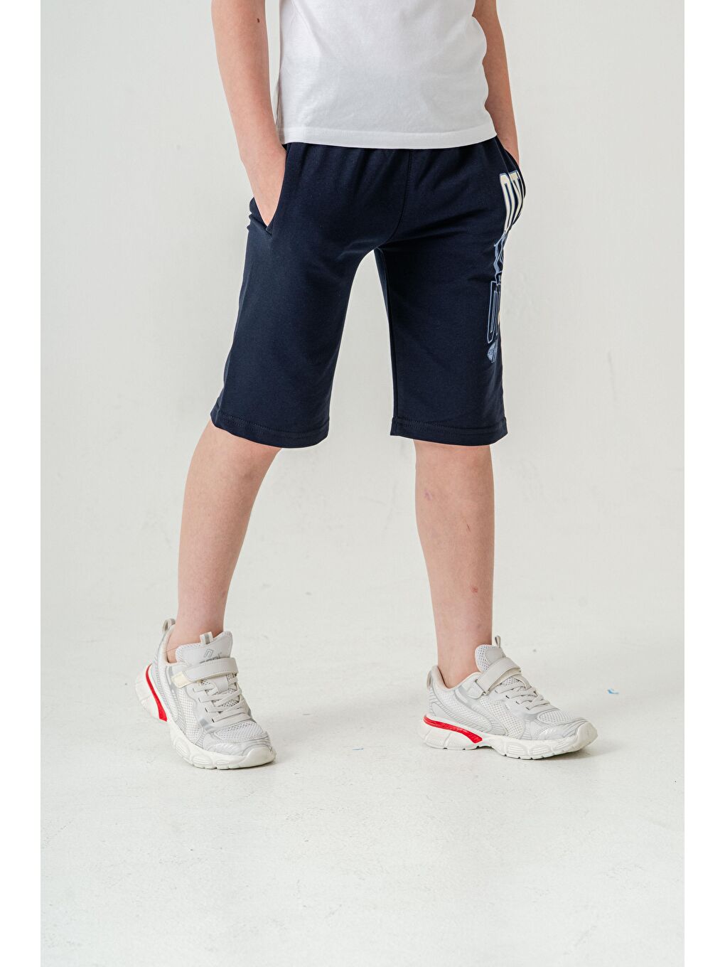 Lacivert Overcome Baskılı Cepli Erkek Çocuk Şort-4