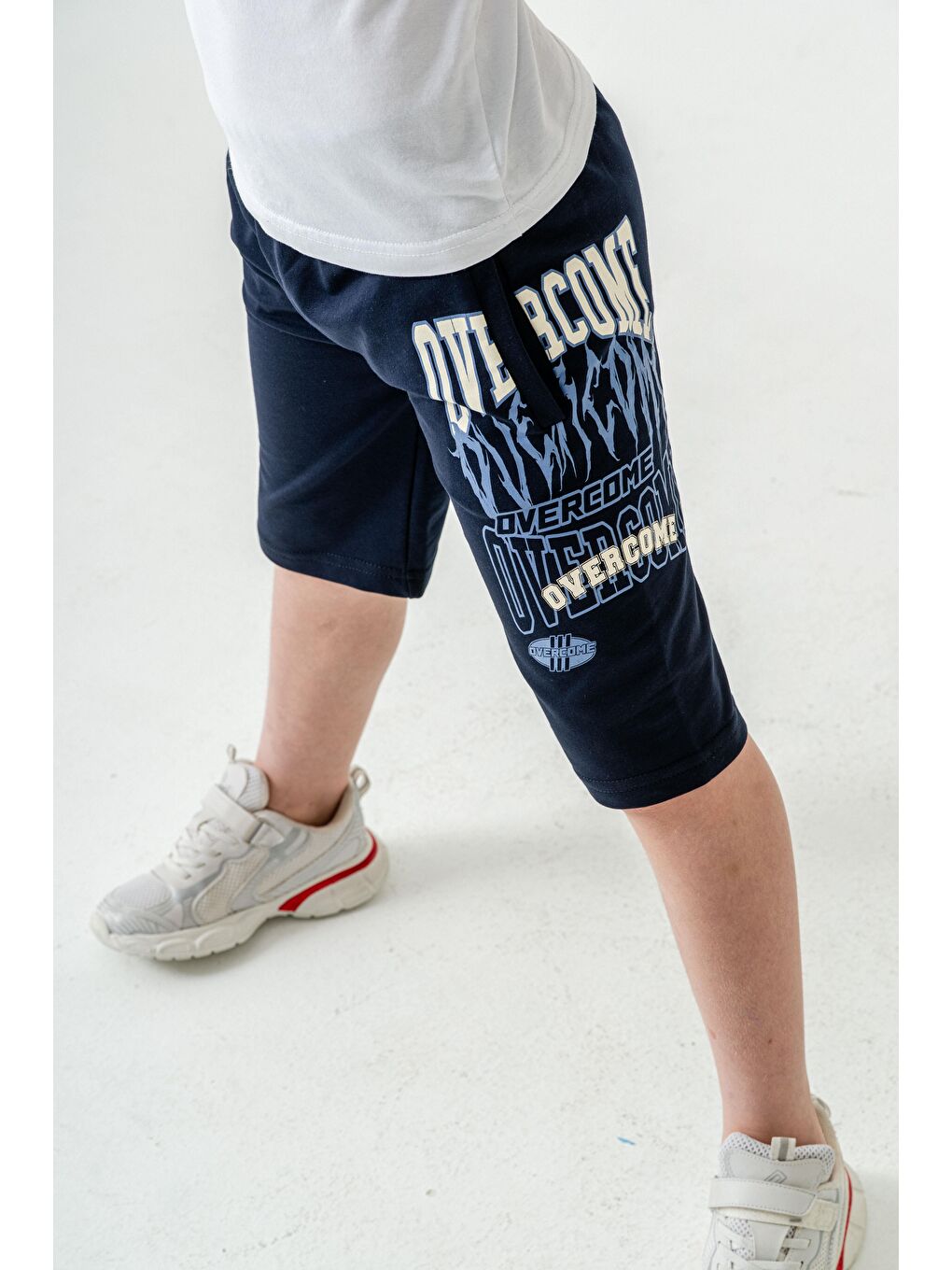 Lacivert Overcome Baskılı Cepli Erkek Çocuk Şort-5