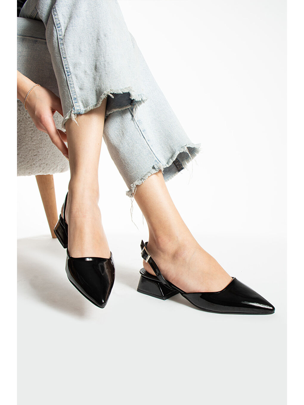 Siyah Kadın Topuklu Ayakkabı-1