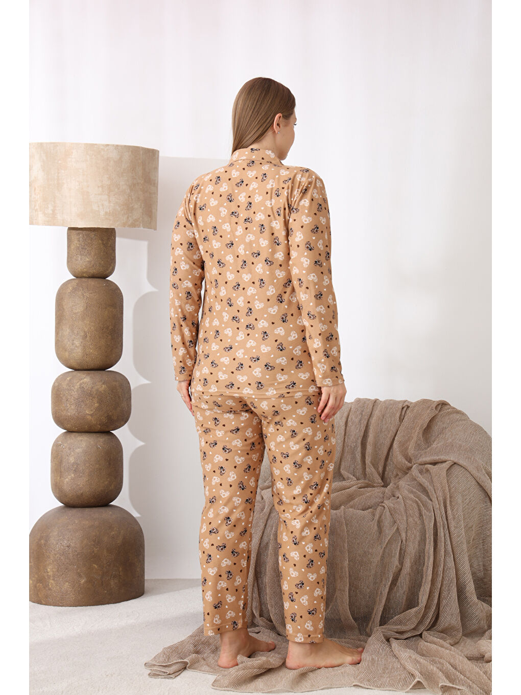 Kahverengi Boydan Düğmeli Desenli Süet Kumaş Büyük Beden Kadın Pijama Takımı 510-4