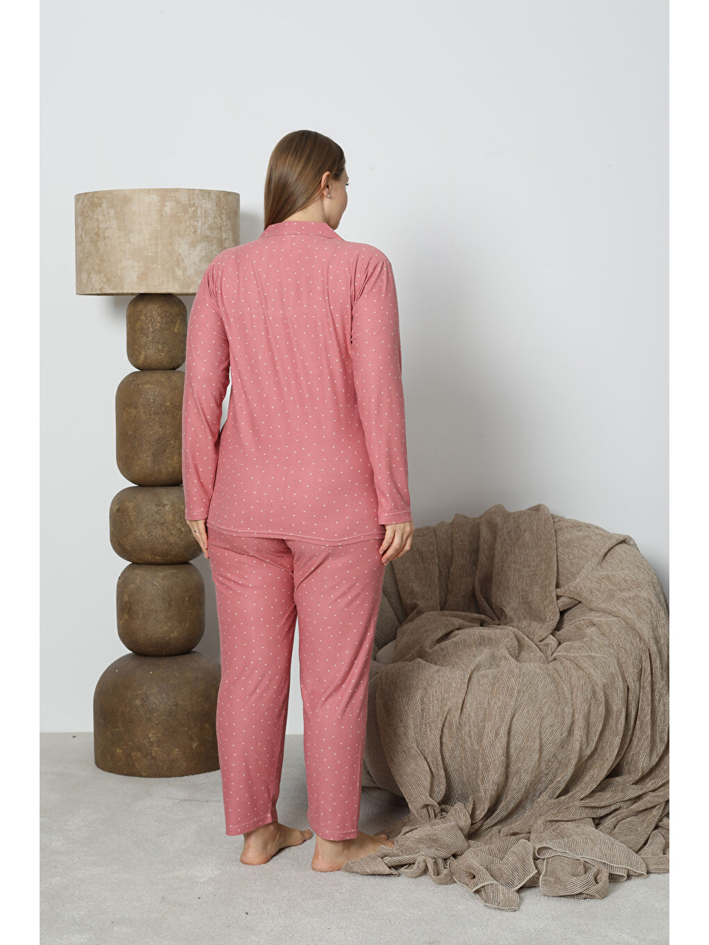 Pembe Boydan Düğmeli Desenli Süet Kumaş Büyük Beden Kadın Pijama Takımı 510-4