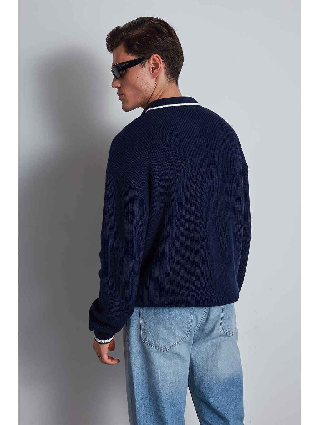 Erkek Oversize Polo Yaka Kontrast Detaylı Triko Kazak Lacivert-3