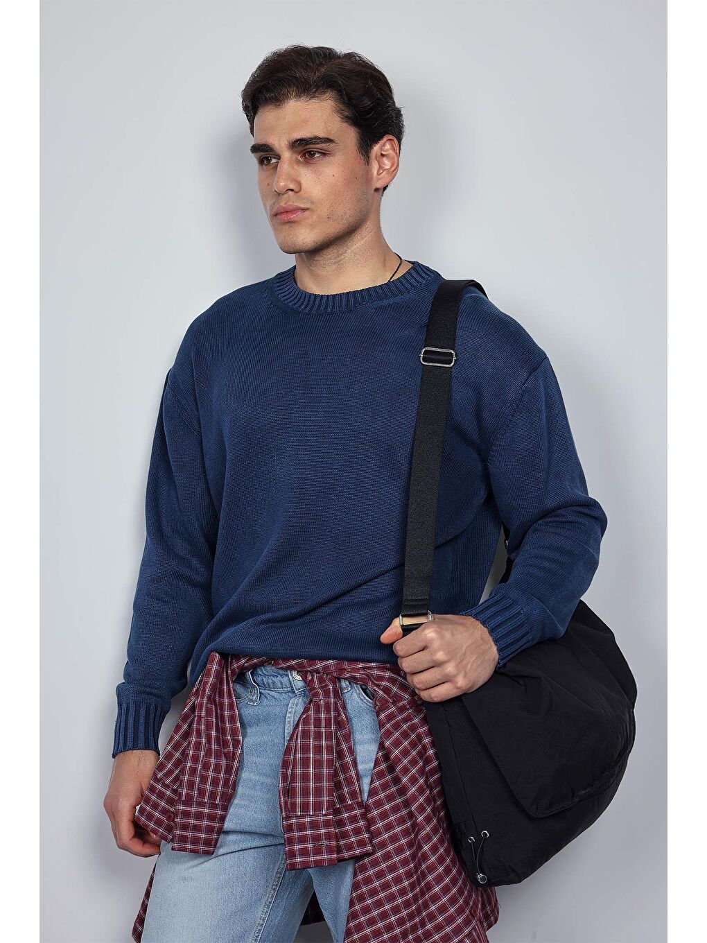 Erkek Oversize Bisiklet Yaka Basic Triko Kazak Lacivert-1