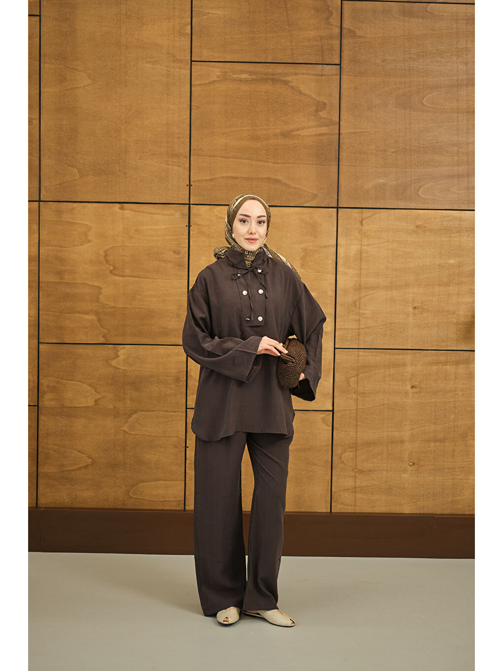 Kadın Çift Düğme Detaylı Takım Kahverengi-3