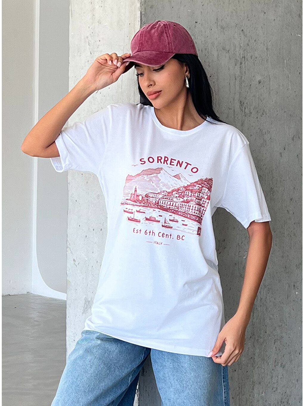 Beyaz Sorrento Baskılı Yapay Zeka Tasarımı Penye Oversize %100 Pamuk Kadın Tişört @BlahxAi-1