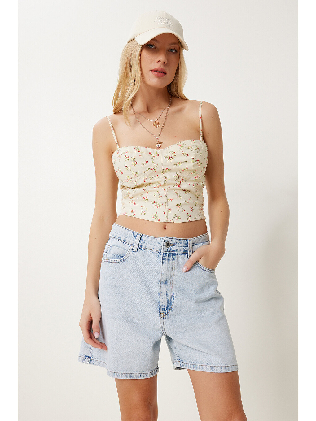Mavi Şehir Boy Mom Fit Denim Şort AÇIK MAVİ LAC0001-1
