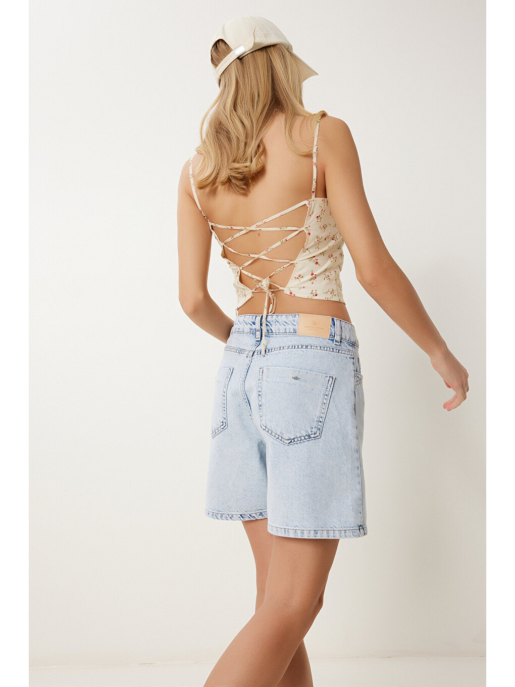 Mavi Şehir Boy Mom Fit Denim Şort AÇIK MAVİ LAC0001-2