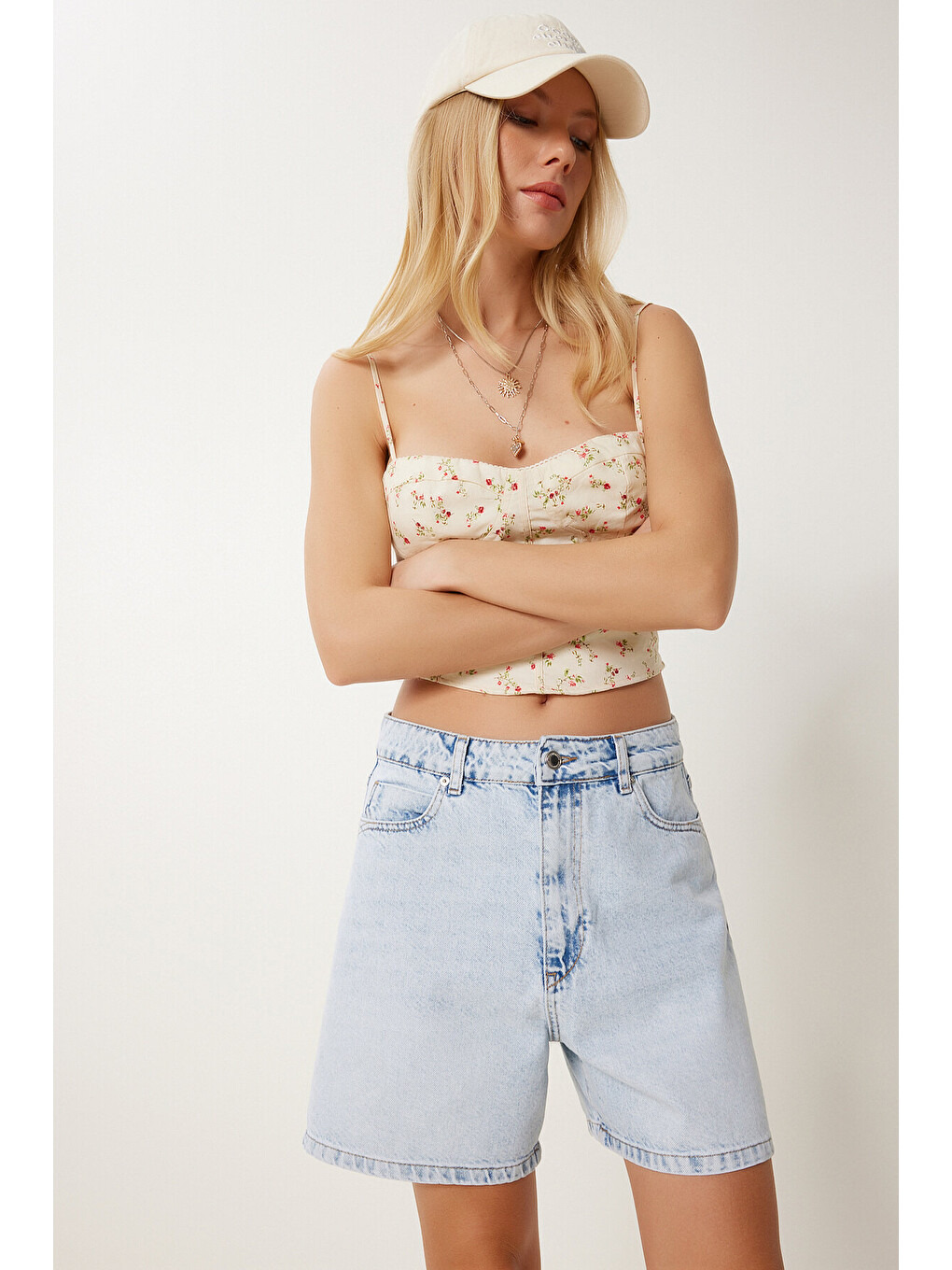 Mavi Şehir Boy Mom Fit Denim Şort AÇIK MAVİ LAC0001-3