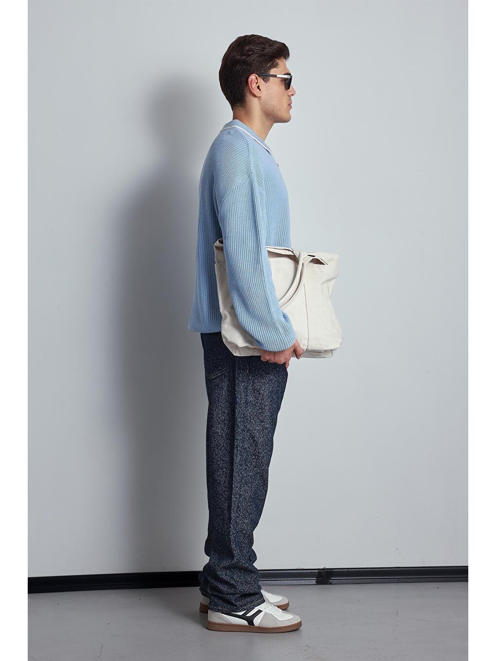 Erkek Oversize Polo Yaka Kontrast Detaylı Triko Kazak Açık Mavi-4