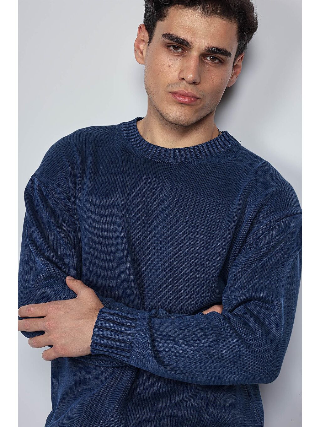 Erkek Oversize Bisiklet Yaka Basic Triko Kazak Lacivert-3