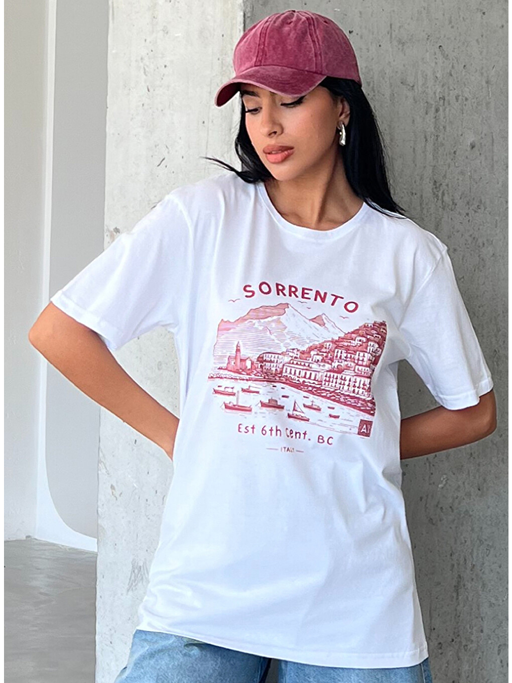 Beyaz Sorrento Baskılı Yapay Zeka Tasarımı Penye Oversize %100 Pamuk Kadın Tişört @BlahxAi-6