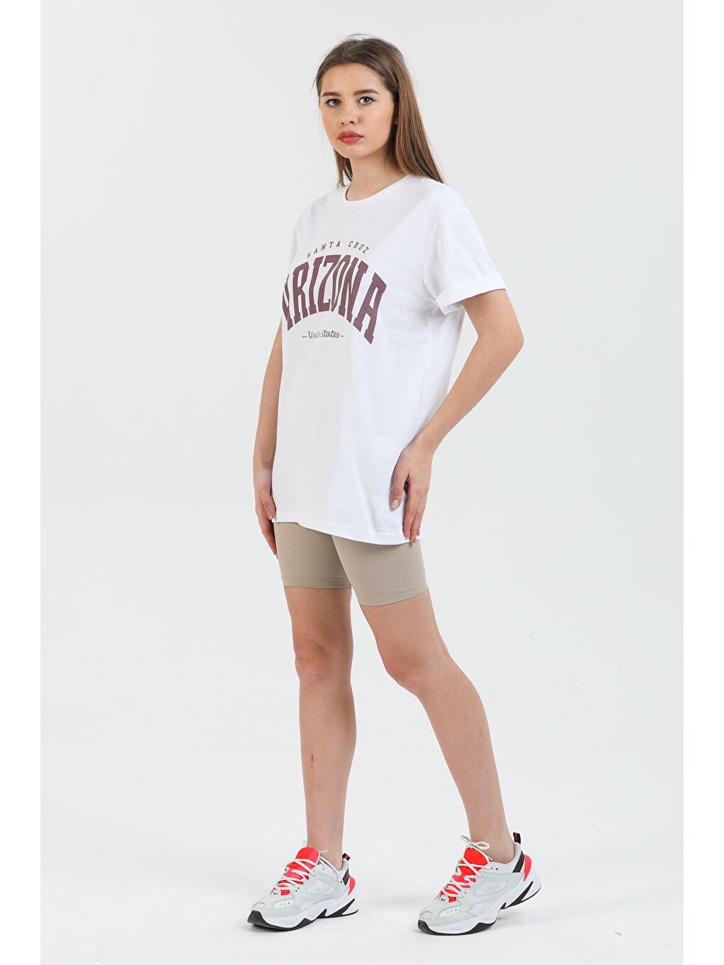 Beyaz Arizona Baskılı Pamuklu Bisiklet Yaka Oversize Kadın Tişört.-1