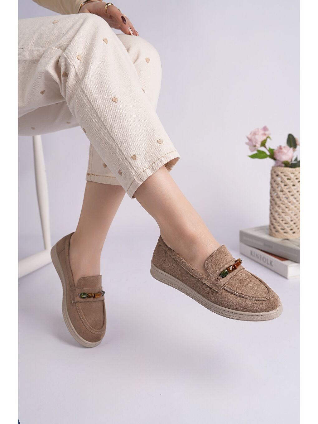 Bej AUREVA Boncuk Detaylı Süet Kadın Günlük Loafer Ayakkabı-5