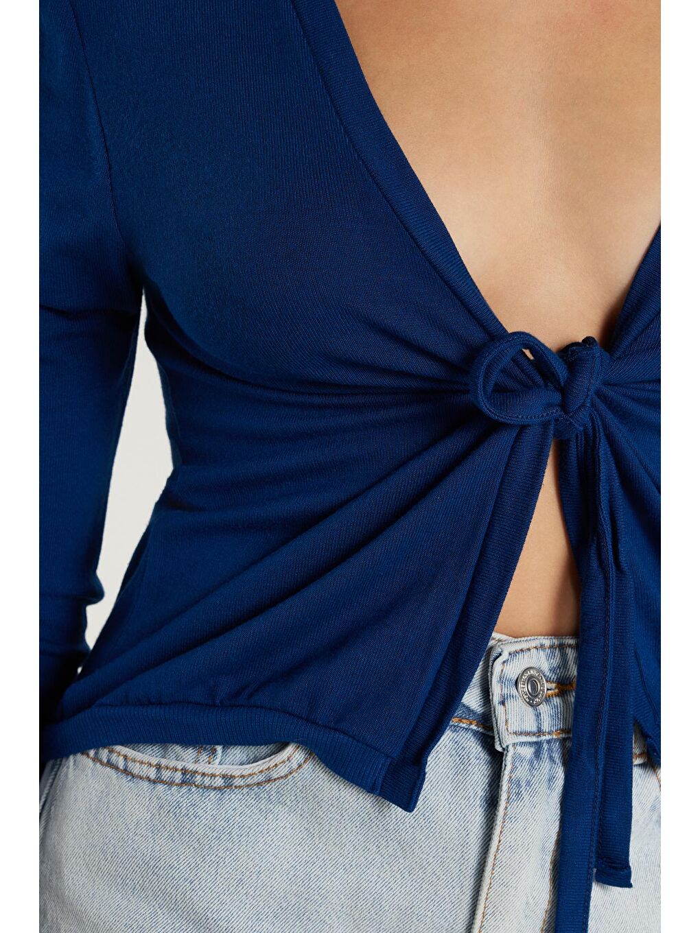 Kadın Slim Fit Dar Kesim Bağlamalı Uzun Kollu V Yaka Lacivert Hırka-2