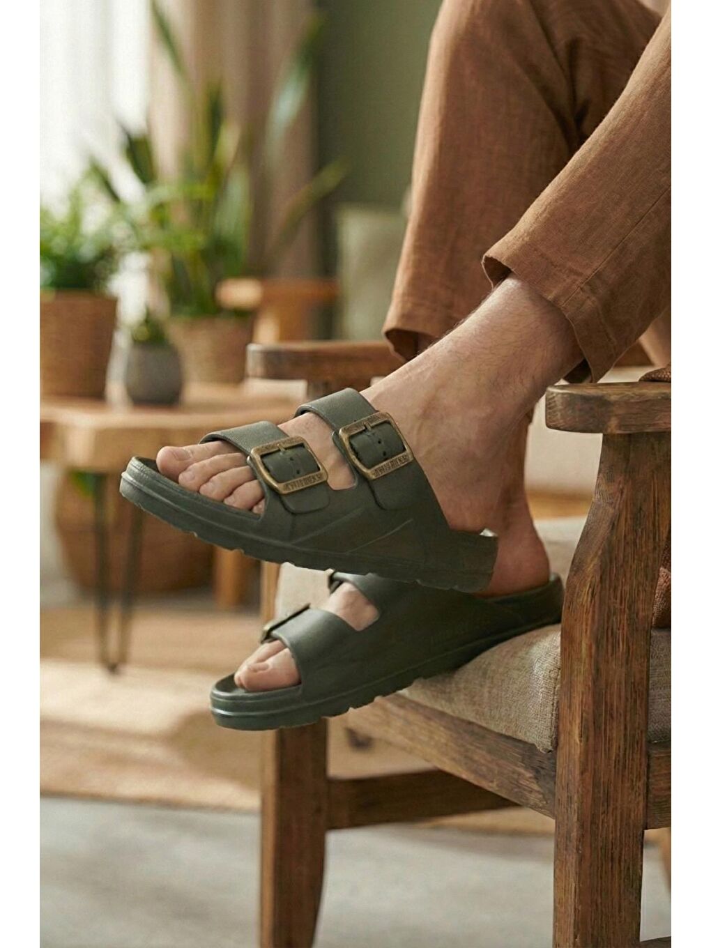 Yeşil Polley Erkek Çift Eskitme Tokalı Anatomik Tabanlı Günlük ve Plaj Terliği - Suya Dayanıklı Konfor Mod
