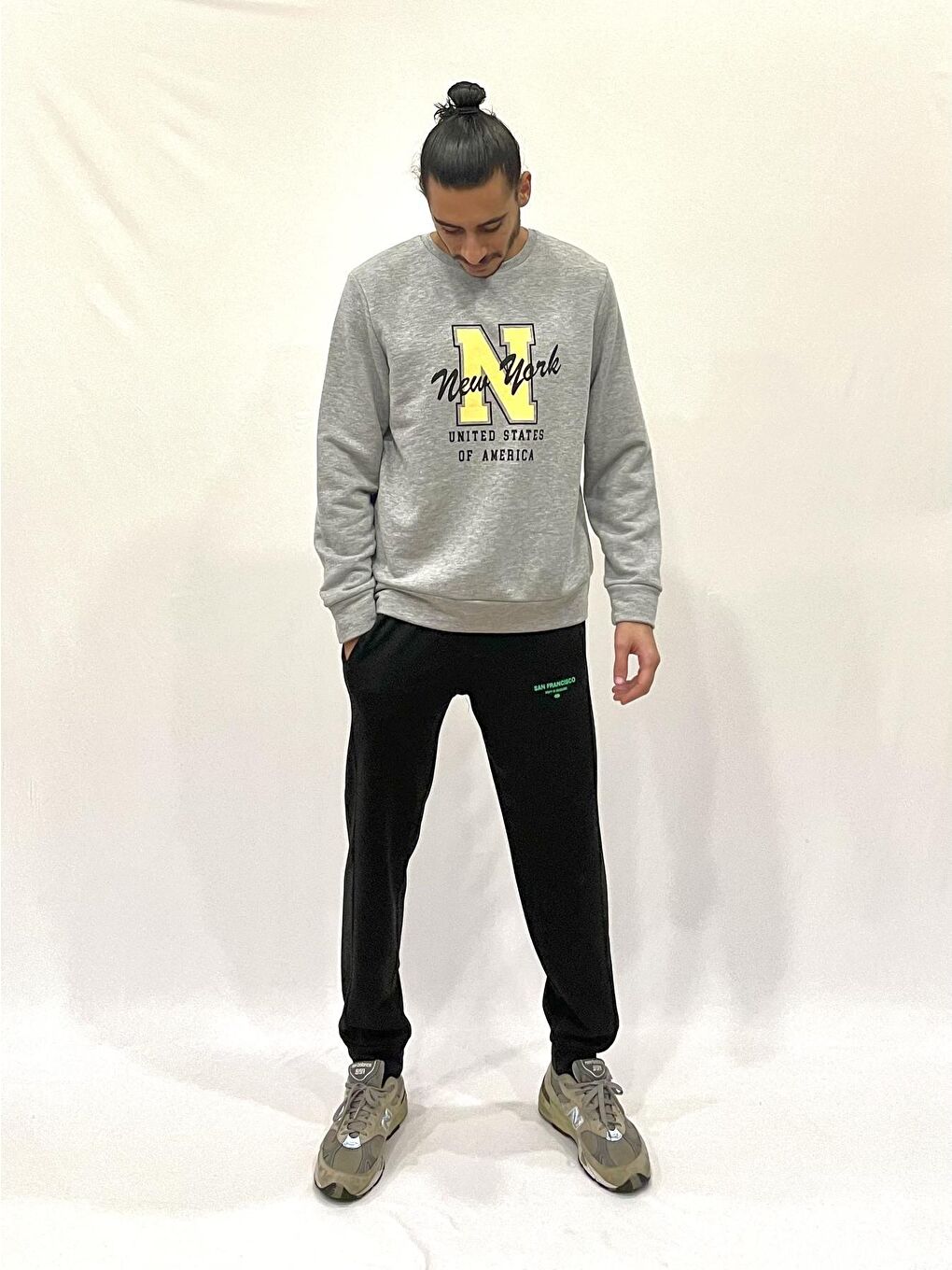 Gri Erkek Bisiklet Yaka Regular Fit 3 İplik Kalın N Baskılı Sweatshirt SPR24SW25