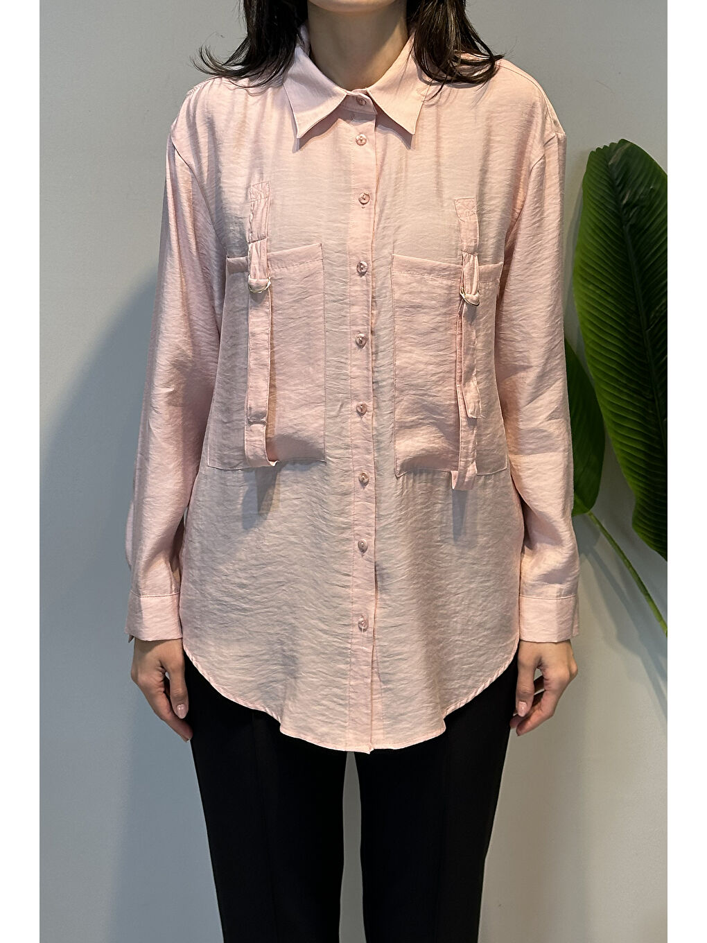 Önden İki Cepli Toka Detaylı Gömlek 191 Pembe-1