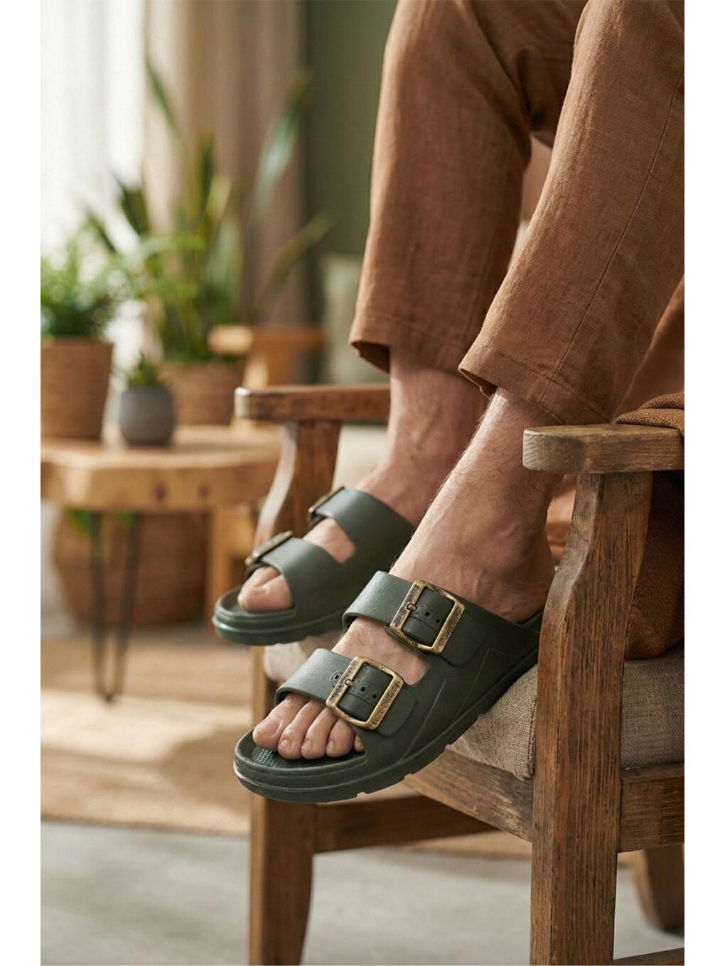Yeşil Polley Erkek Çift Eskitme Tokalı Anatomik Tabanlı Günlük ve Plaj Terliği - Suya Dayanıklı Konfor Mod-2