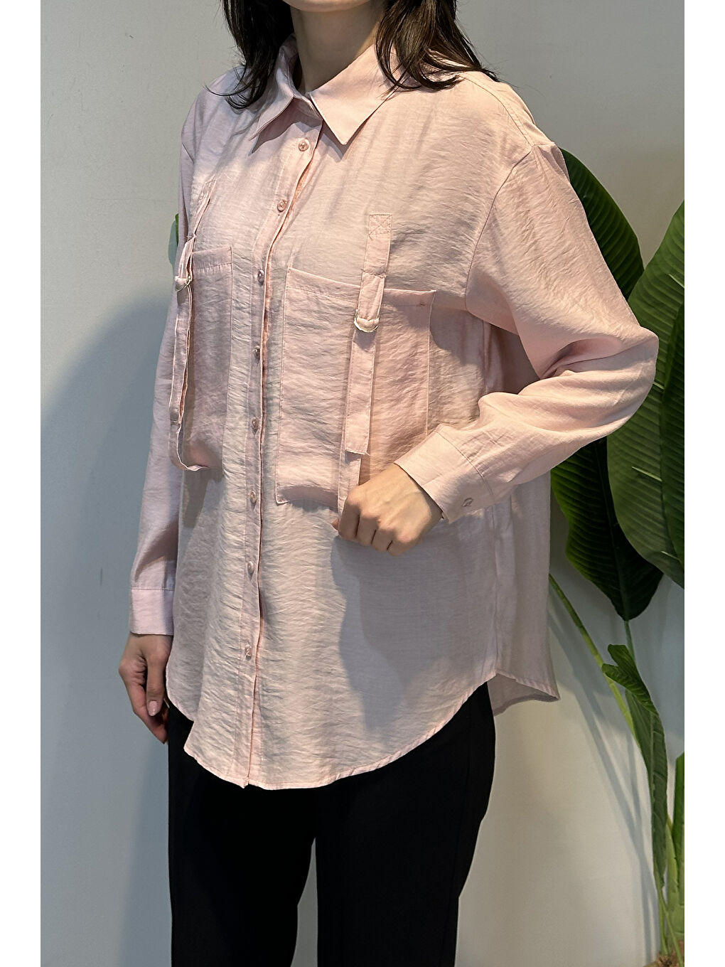 Önden İki Cepli Toka Detaylı Gömlek 191 Pembe-2