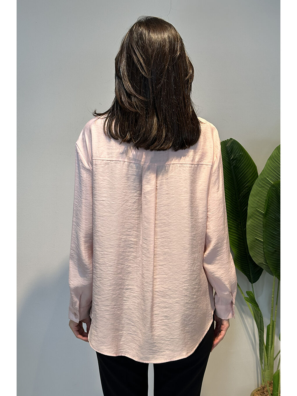 Önden İki Cepli Toka Detaylı Gömlek 191 Pembe-3