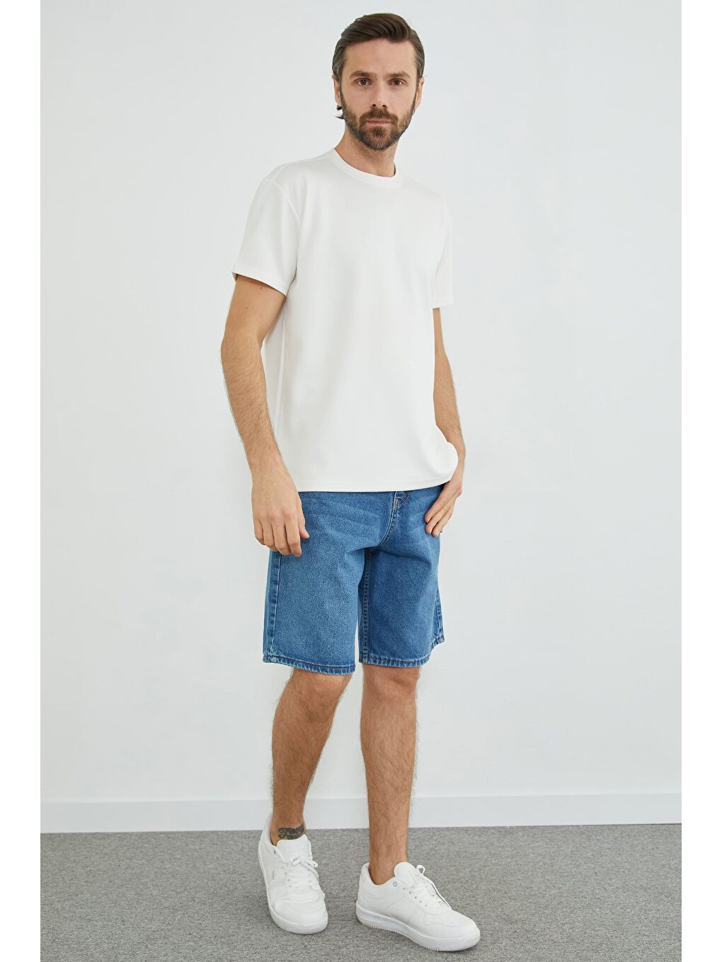 Ekru Basic Bisiklet Yaka Modal Tişört-1