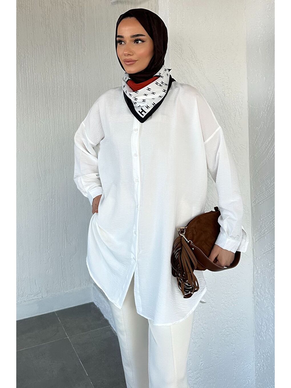 Ekru Hakim Yaka Basic Tesettür Tunik-1