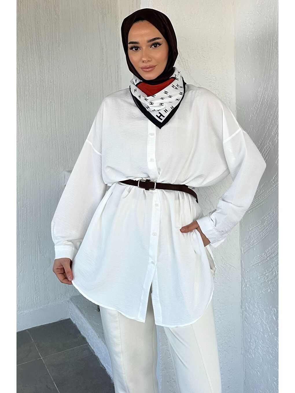 Ekru Hakim Yaka Basic Tesettür Tunik-2