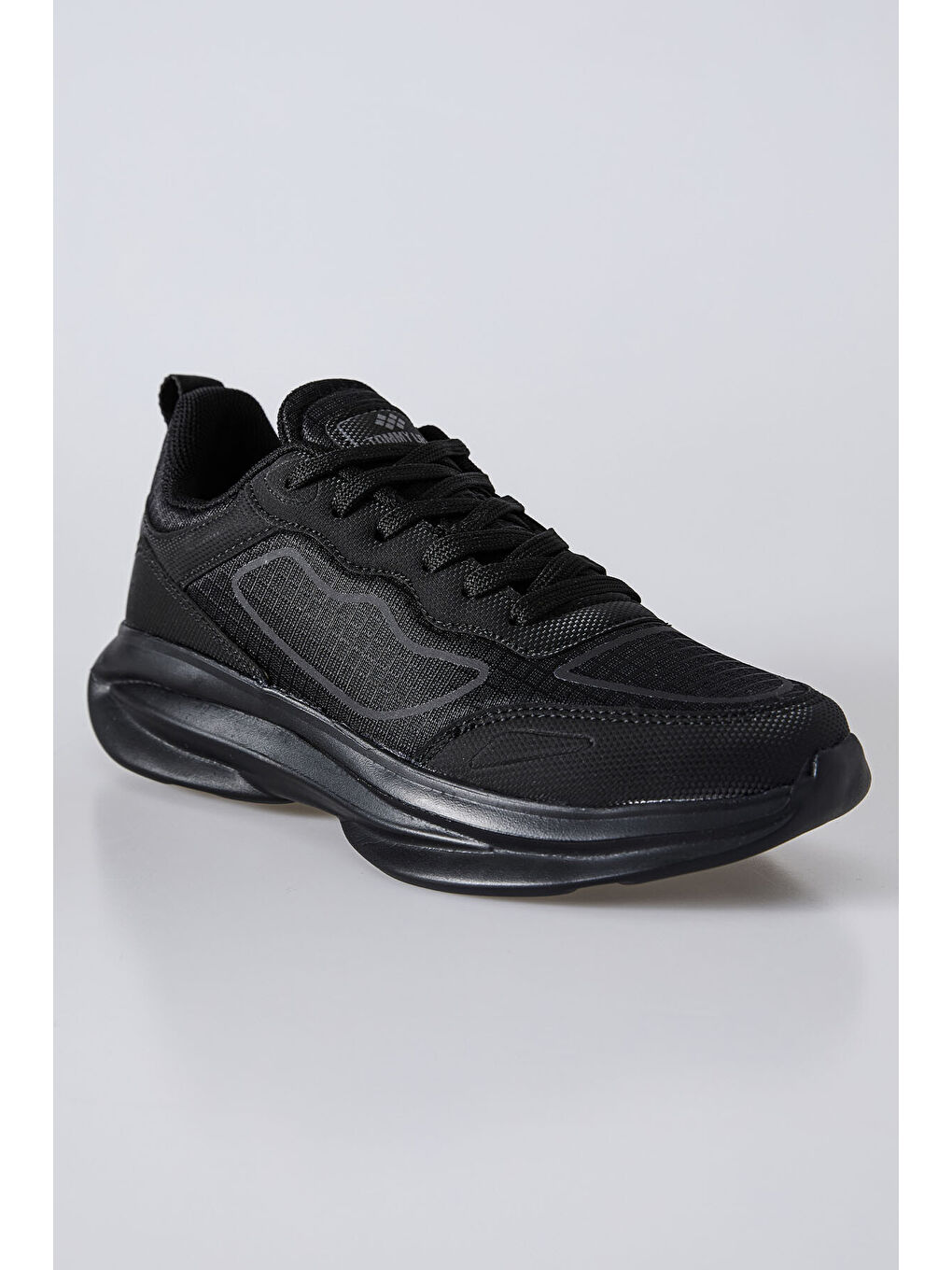 Siyah Yüksek Tabanlı Bağcıklı Fileli Nefes Alan Erkek Spor Ayakkabı -89128-2