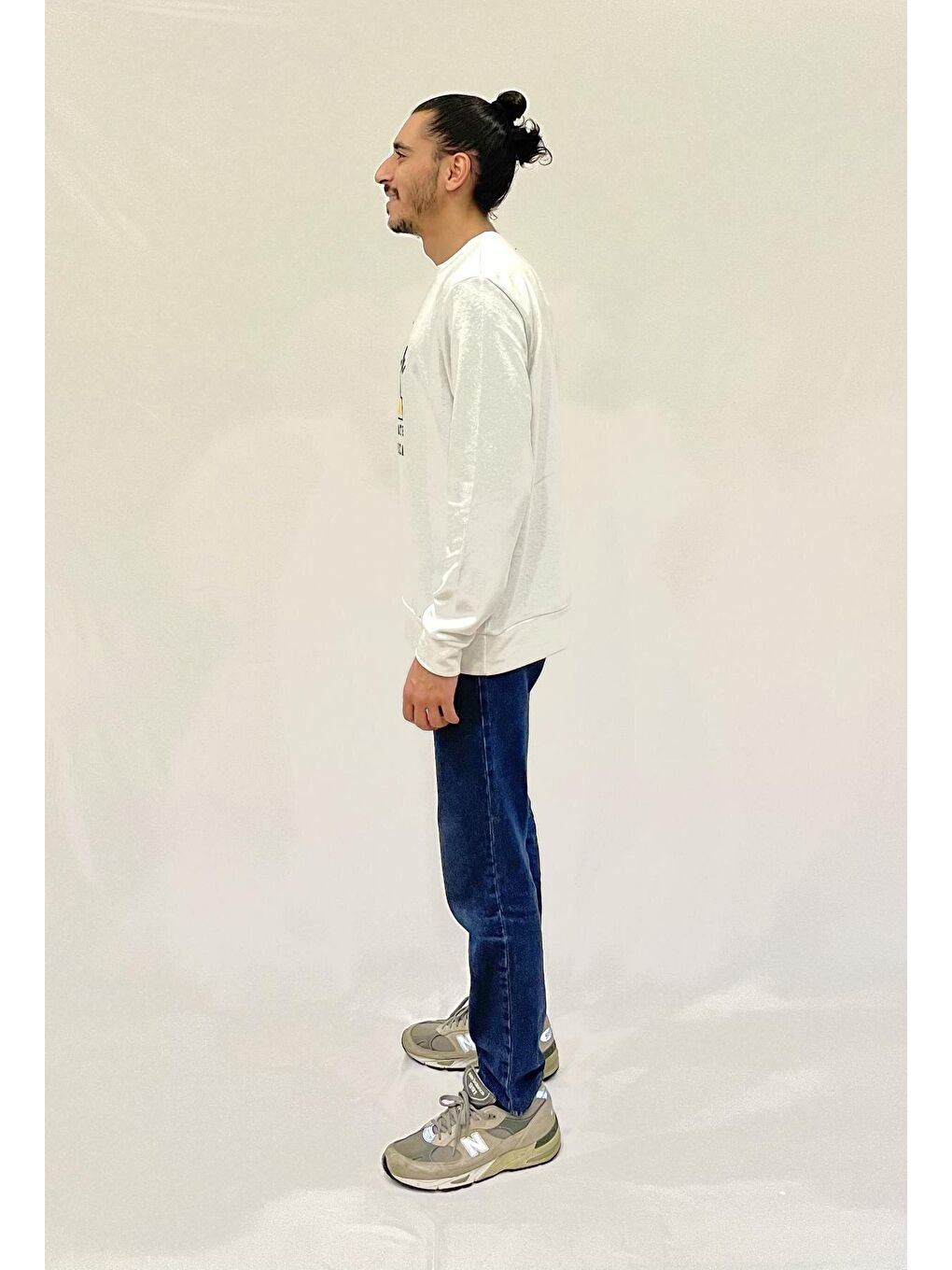 Ekru Erkek Bisiklet Yaka Regular Fit 3 İplik Kalın N Baskılı Sweatshirt SPR24SW25-1