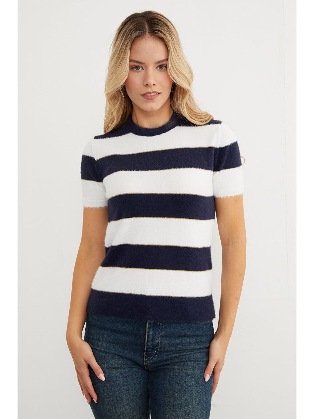 Lacivert Çizgili Sakallı Kazak-4