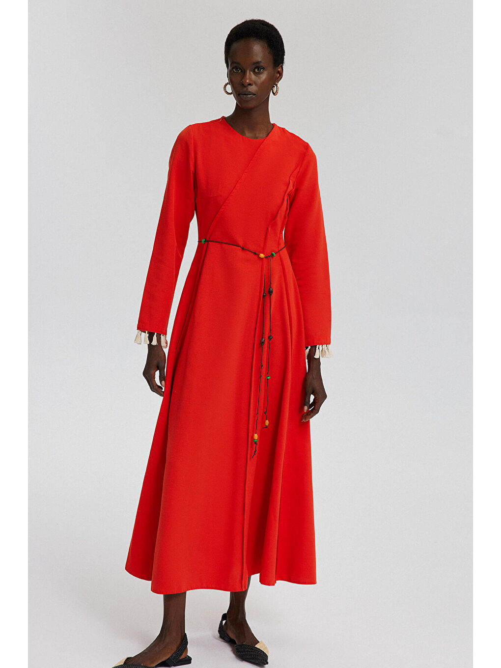 Kırmızı Nervür Detaylı Keten Elbise