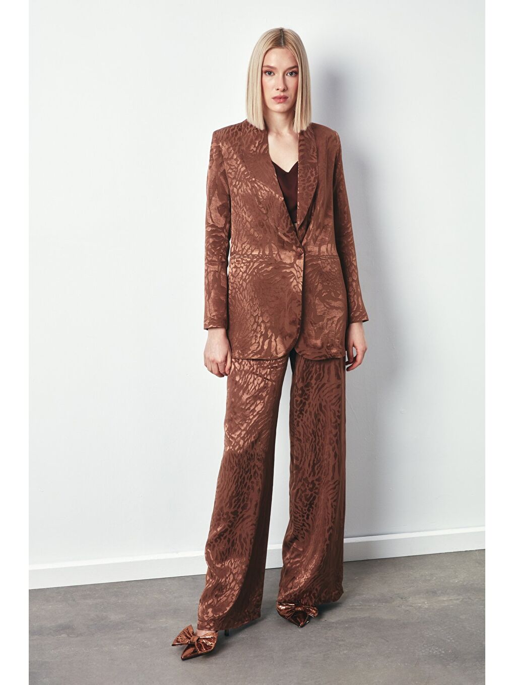 Kahverengi Şal Yaka Desenli Ceket - Kahve-3