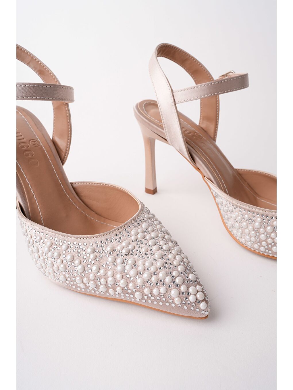 Bej CLUJ İnci Taş İşlemeli Sivri Burun Bilekten Bantlı Kadın Abiye Topuklu Ayakkabı-3