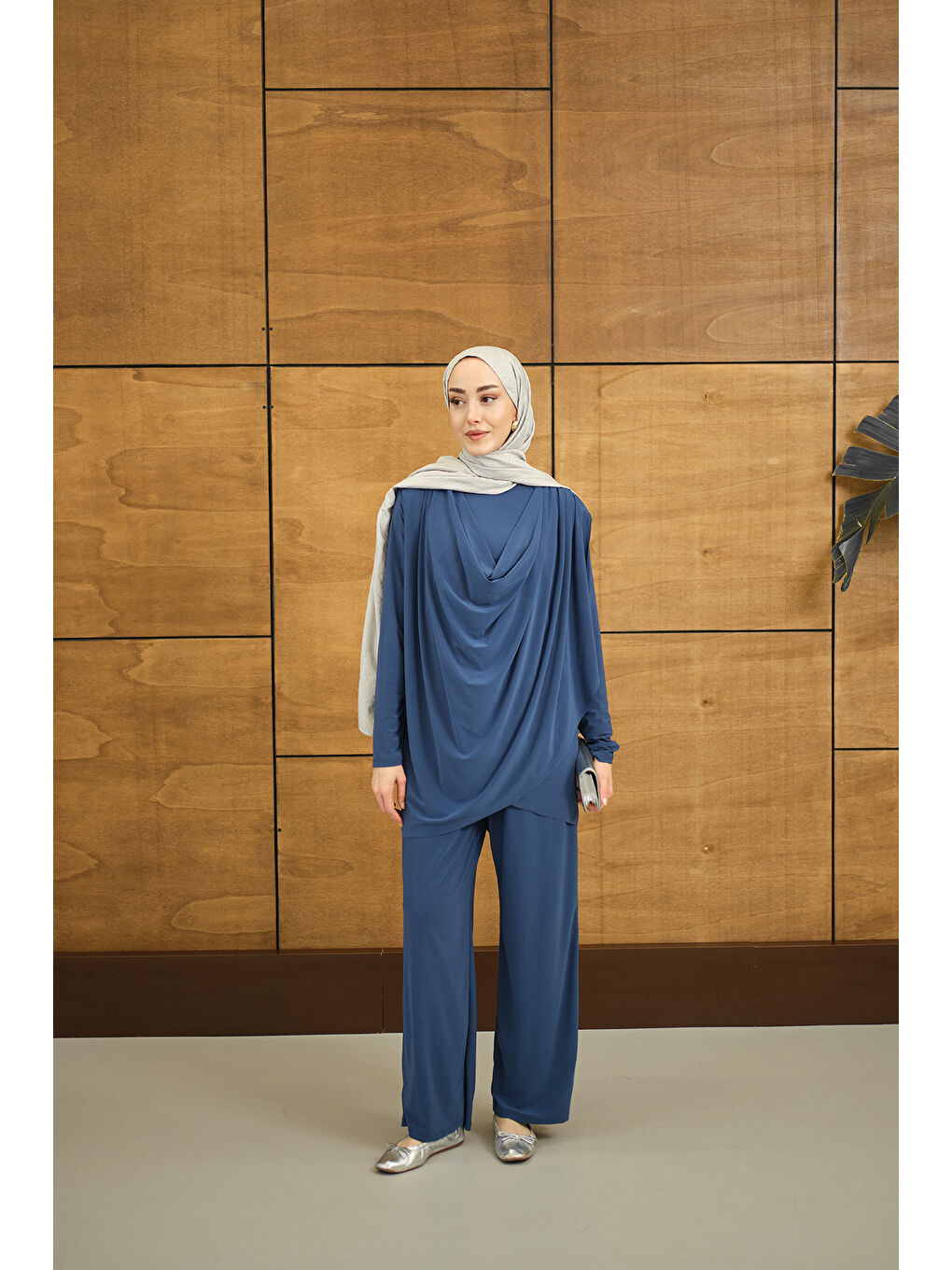 Kadın Regular Sıfır Yaka Arka Kesik Detay Takım İndigo Mavi-3