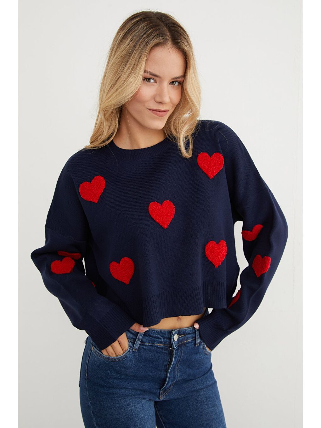 Lacivert Kalp Nakışlı Crop Triko Kazak-3