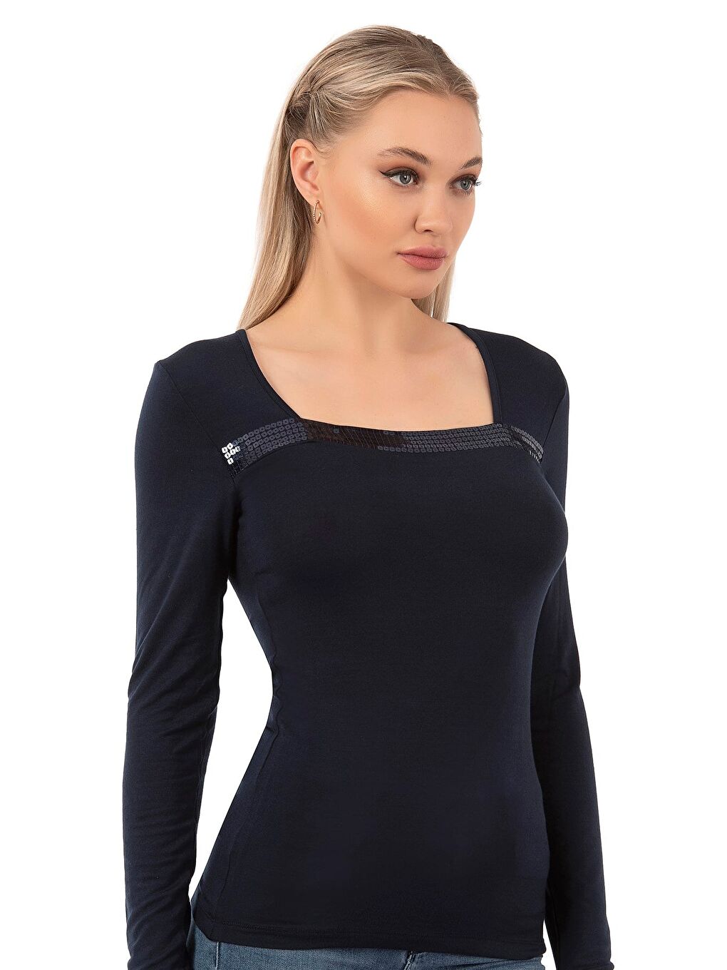 Kadın Viskon Pul Nakışlı Uzun Kol Bluz | Lacivert 7429-2